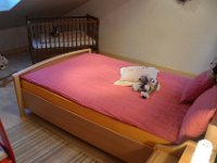 DSC 1629  Babybett und grosses Bett